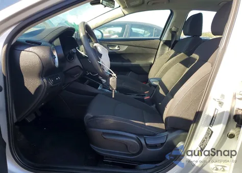 2021 Kia Forte Fe from USA, damaged, VIN 3KPF24ADXME283971